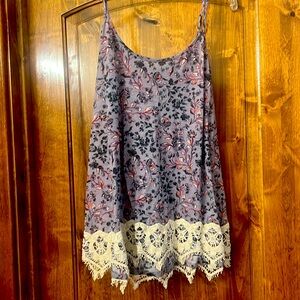Rewind XL lacy floral tank